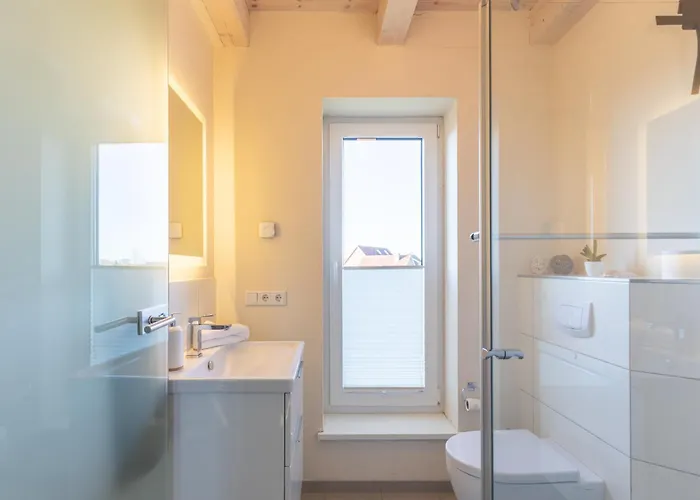 Semesterbostad Deichhaus Lotte *