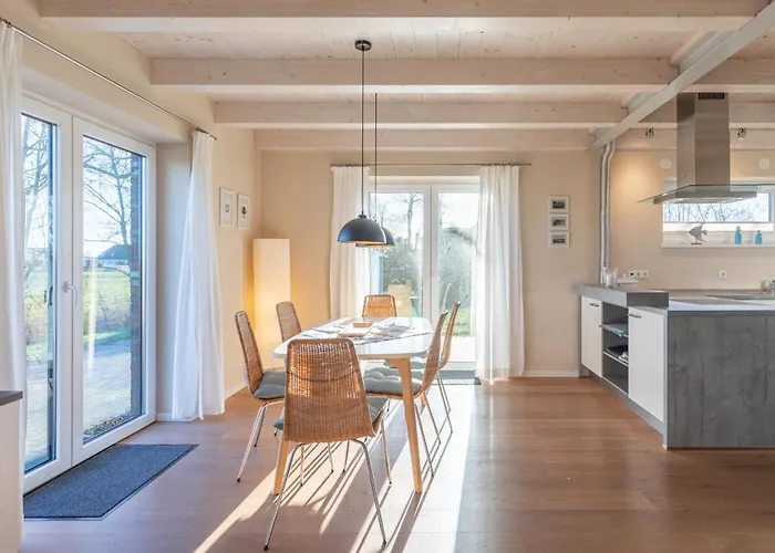 Semesterbostad Deichhaus Lotte *